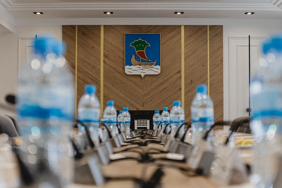 «Когда я только пришел в Челны, мне предложили: давайте начнем с ремонта мэрии. Я говорю: «А что, это самое срочное что ли?»