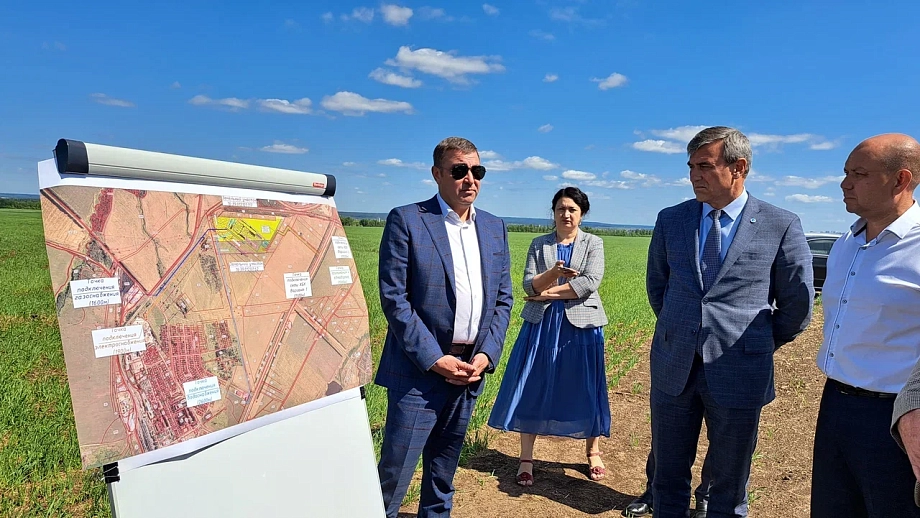 Гендиректор Ozon оценил площадку под новый проект в Тукаевском районе