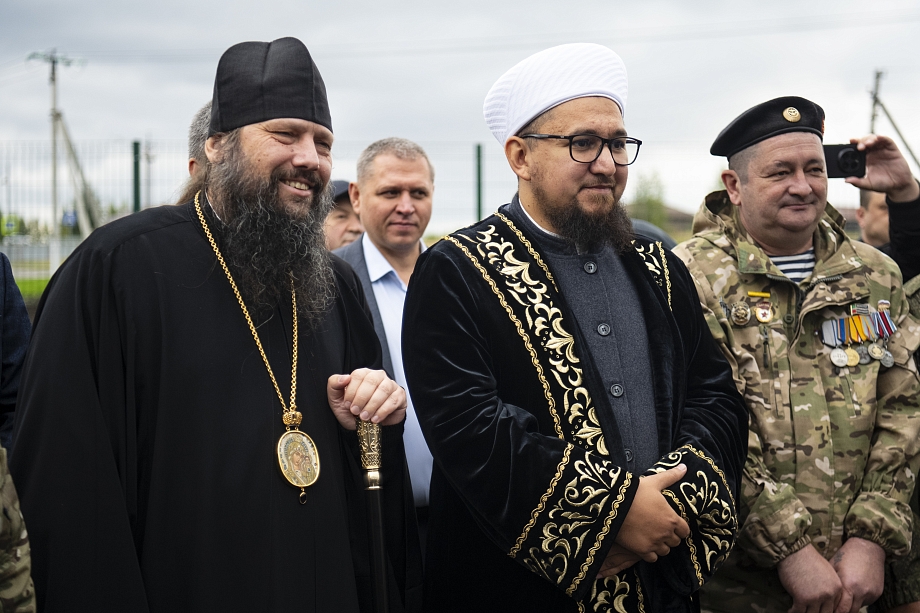 Минниханов открыл ледовый дворец «Тукай Арена» под Челнами (фото)