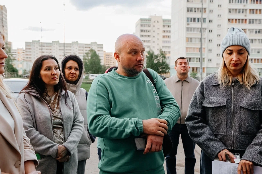 «Загорись одна стена - все вспыхнет. Те, кто это построил, руководствовались одним - прибылью»