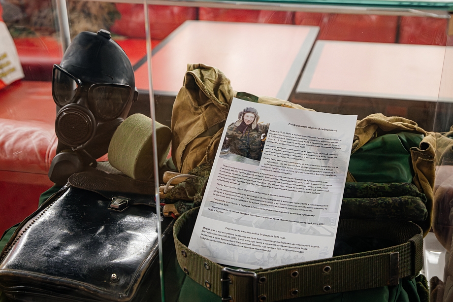 «К краповому берету могут прикасаться лишь те, кто имеет право его носить…и родственники погибшего» «К краповому берету могут прикасаться лишь те, кто имеет право его носить…и родственники погибшего»