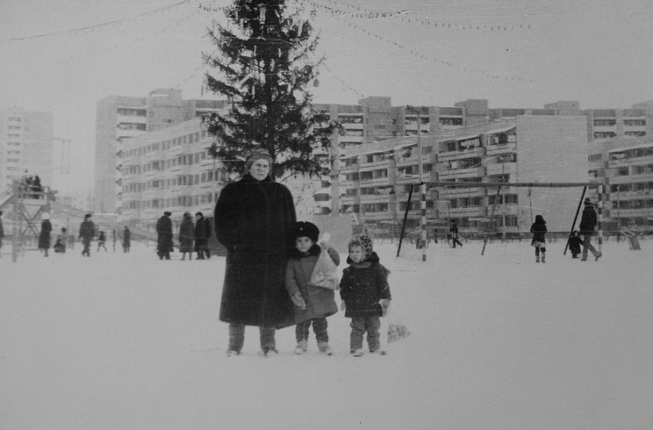 Зимние забавы: как дети проводили новогодние каникулы в советских Челнах 