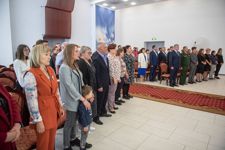 Путин наградил орденом Мужества посмертно 12 воинов из Челнов