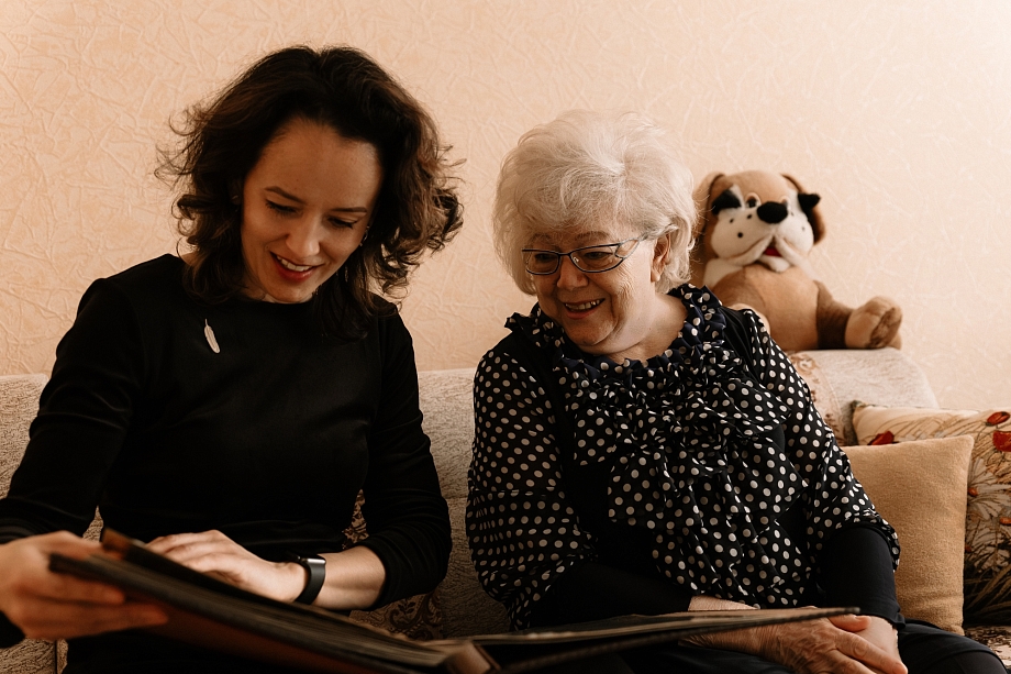 «Время было такое, оно заставляло находить совершенно нетрадиционные формы работы»