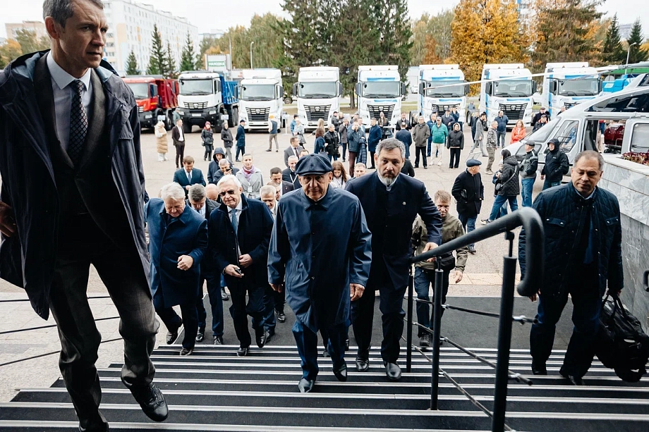 «Республика по праву является передовым промышленным регионом. Сегодня трудовые коллективы достойно решают поставленные задачи»
