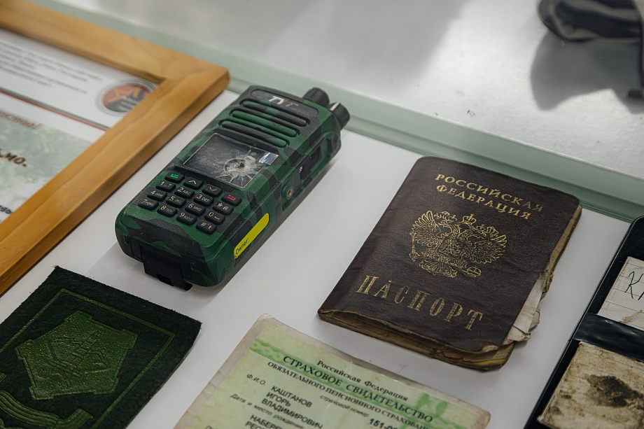 «К краповому берету могут прикасаться лишь те, кто имеет право его носить…и родственники погибшего» «К краповому берету могут прикасаться лишь те, кто имеет право его носить…и родственники погибшего»