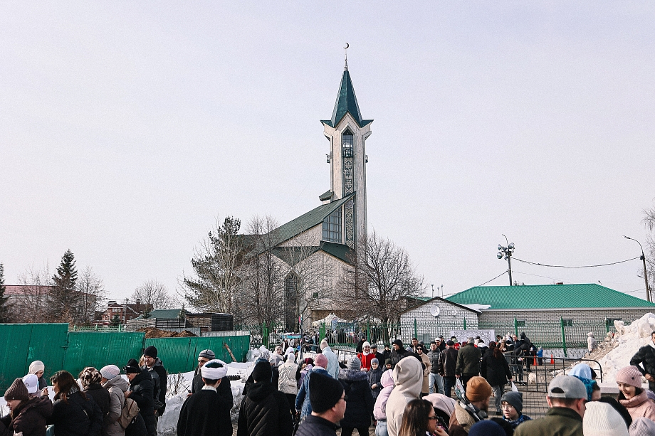 «У нас веры разные, но суть одна. Мы точно так же сейчас постимся и точно так же будем радоваться» «У нас веры разные, но суть одна. Мы точно так же сейчас постимся и точно так же будем радоваться»