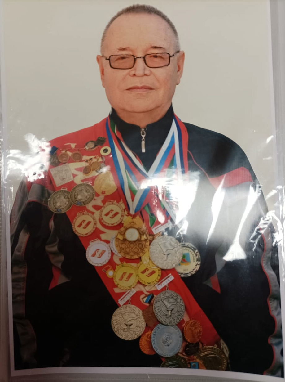 В Челнах скончался известный тренер, чемпион СССР по тяжелой атлетике