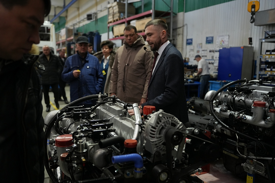 «РариТЭК» показал транспорт будущего: газомоторные автомобили «Лотос» и легковые газомоторные автомобили «Москвич»