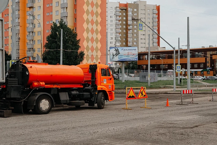 Фото: как ремонтируют проблемный участок на проспекте Беляева в Челнах