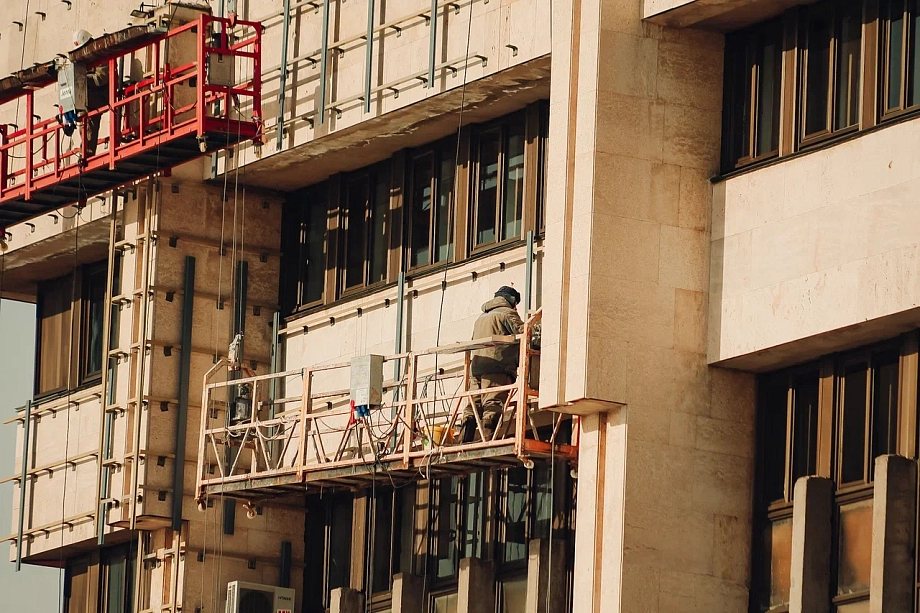 «То, что мы видим со зданием мэрии… Я считаю, что его хоронят живьем в композитном гробу»