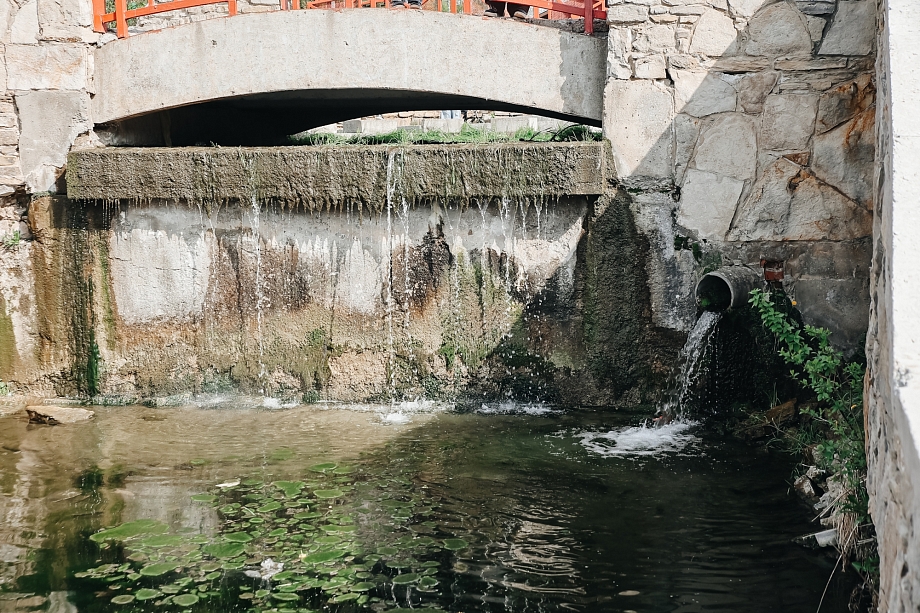 «Распыляться можно, конечно. На всех набережных по чуть-чуть поработать. Но нигде эффекта не будет»