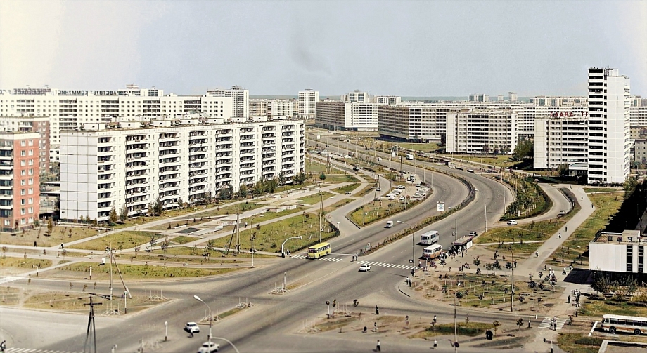 Как выглядели центральные проспекты Челнов без коммерческой застройки (фото)