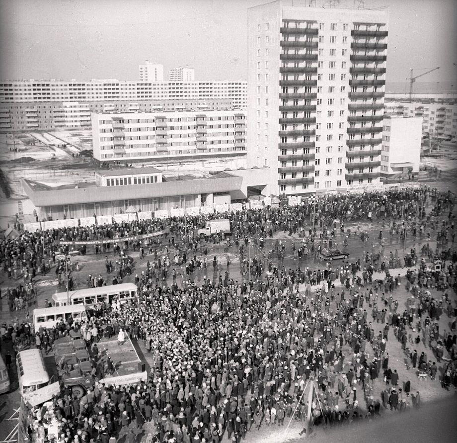 Как 50 лет назад Челны встречали масленицу (фото)