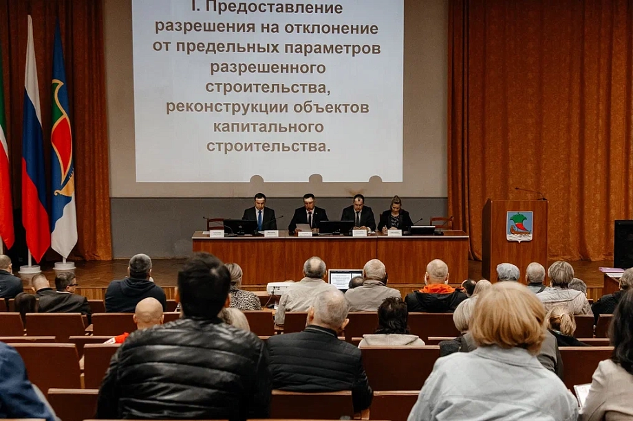 «Нельзя же просто взять и снести, нужно решение суда. Чтобы достроить, тоже нужно решение суда. Как решат, так и будет»