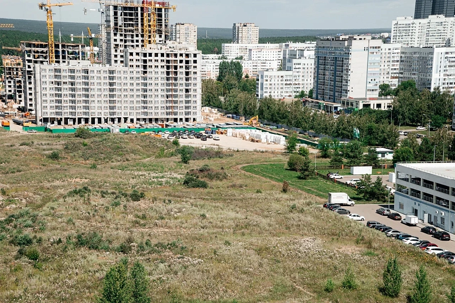 Сколько еще земли осталось под высотки на улице Раскольникова (фото)