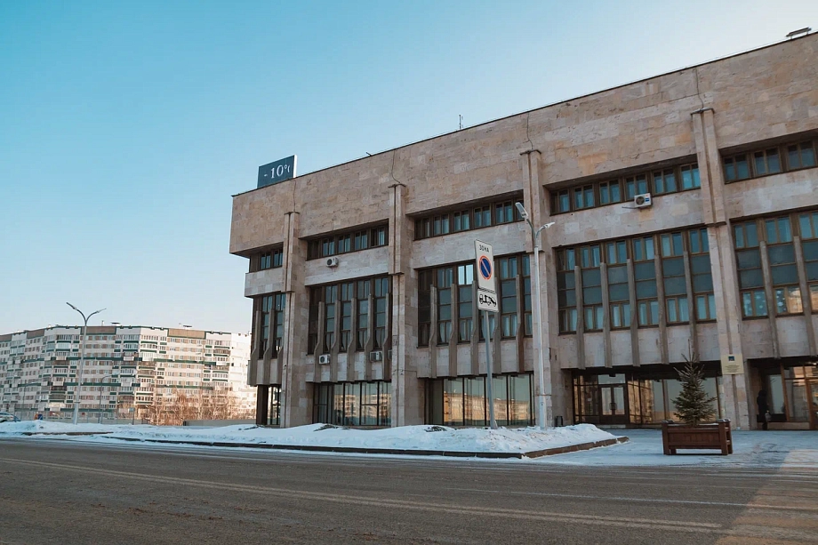 Государственные мужи Челнов: кто и как «прославил» горсовет автограда?