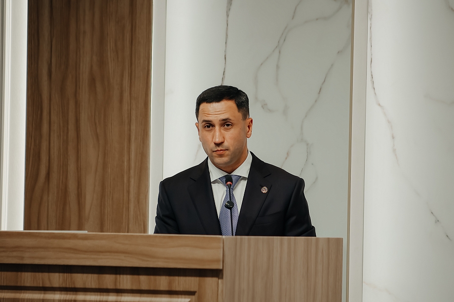 «Я ответил на вопрос, который тебе задавали? Все, что полегче – я отвечу. Что труднее – давай ты» 