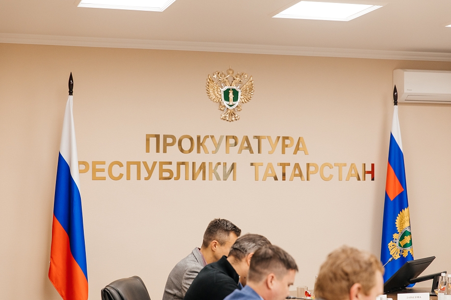«Дорога, сделанная на налоги, оплате не подлежит. Они закрывают на это глаза. Ведь вопрос в деньгах»