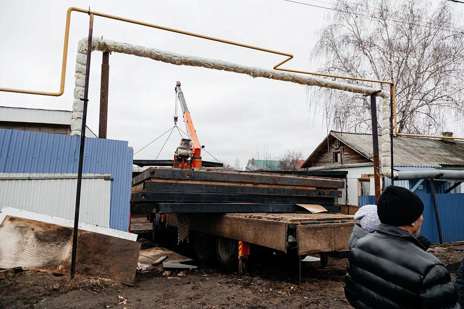 Противники Козловой вышли на улицу, чтобы показать властям ее «общежитие»