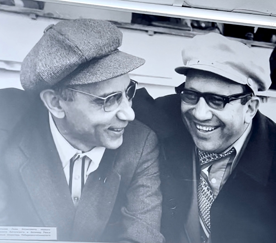 Семейные архивы и хроника: в техникуме Челнов показали, как создавали «КАМАЗ» 