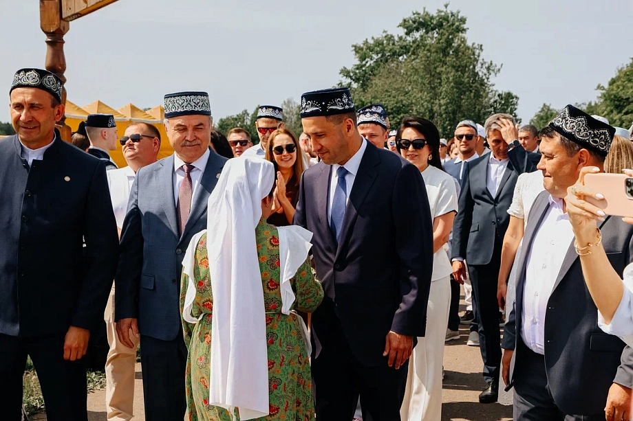Ханифов, Салахов, Мингазов – кто приехал на Сабантуй в Тукаевский район