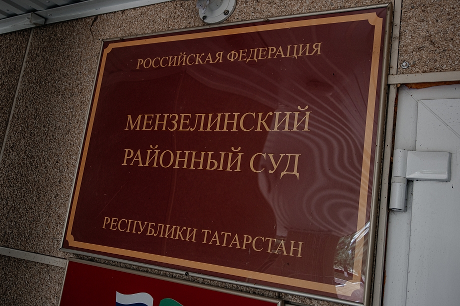 «Там разваливается моя родина. Нет руководства, нет никаких построений. Все больные животные собрались там» «Там разваливается моя родина. Нет руководства, нет никаких построений. Все больные животные собрались там»