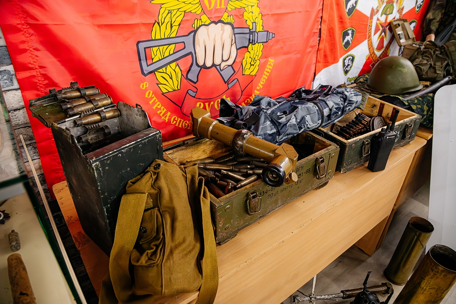 «К краповому берету могут прикасаться лишь те, кто имеет право его носить…и родственники погибшего» «К краповому берету могут прикасаться лишь те, кто имеет право его носить…и родственники погибшего»