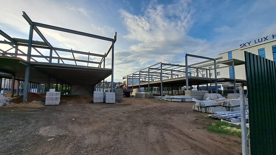 На месте стоянки в Челнах строят медицинский центр (фото)